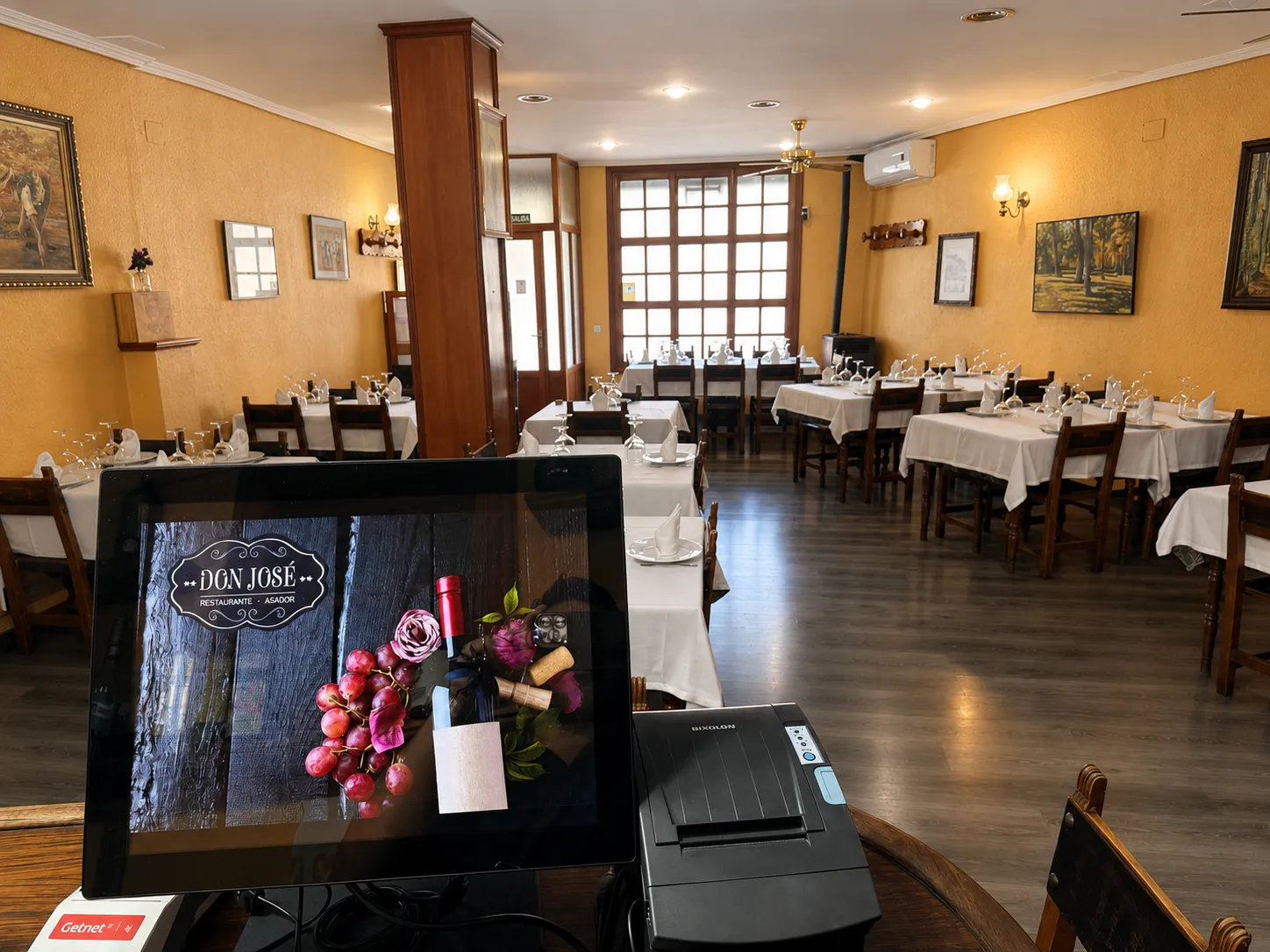 Interior de Asados Don José